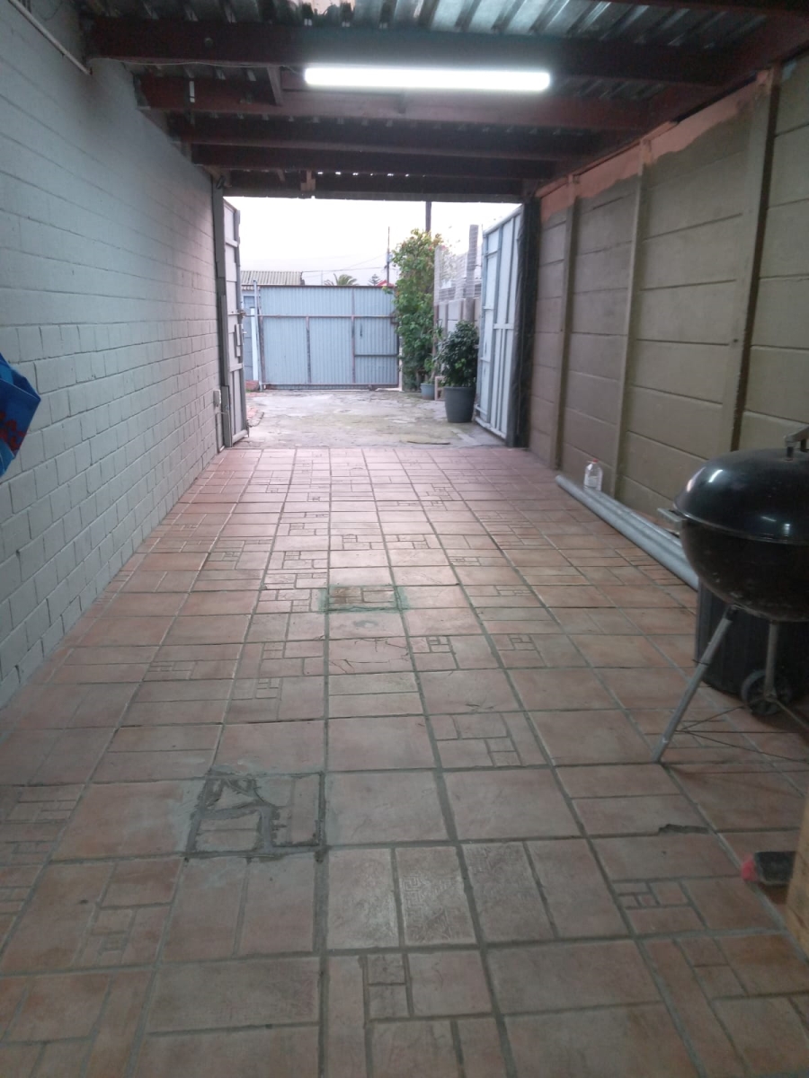 3 Bedroom Property for Sale in Steenberg Western Cape